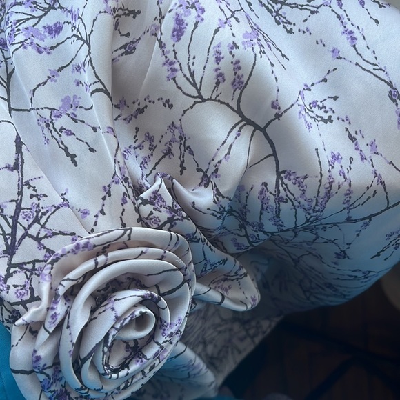 Spring Top - Picture 3 of 3